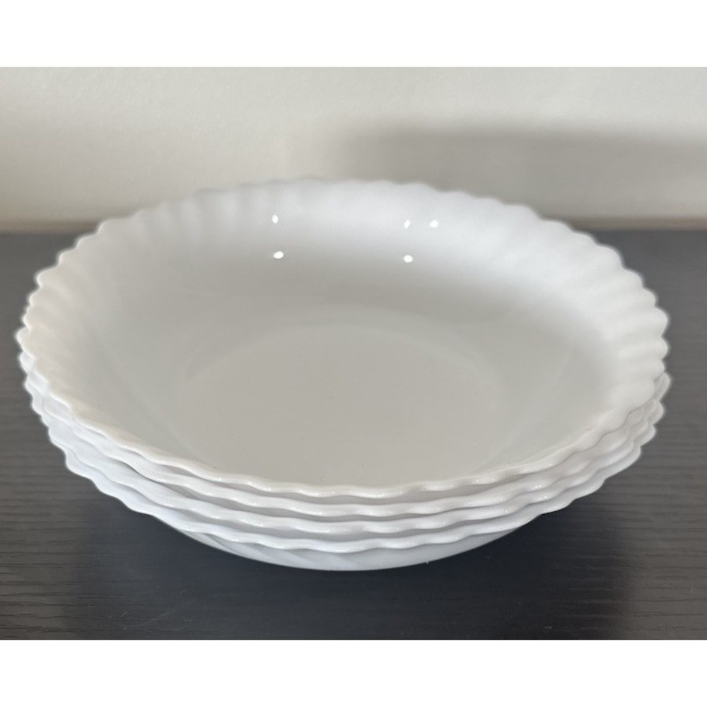 Set of 4 Arcopal France Scalloped Bowls Swirl Low Bowls Vintage White Milk Glass